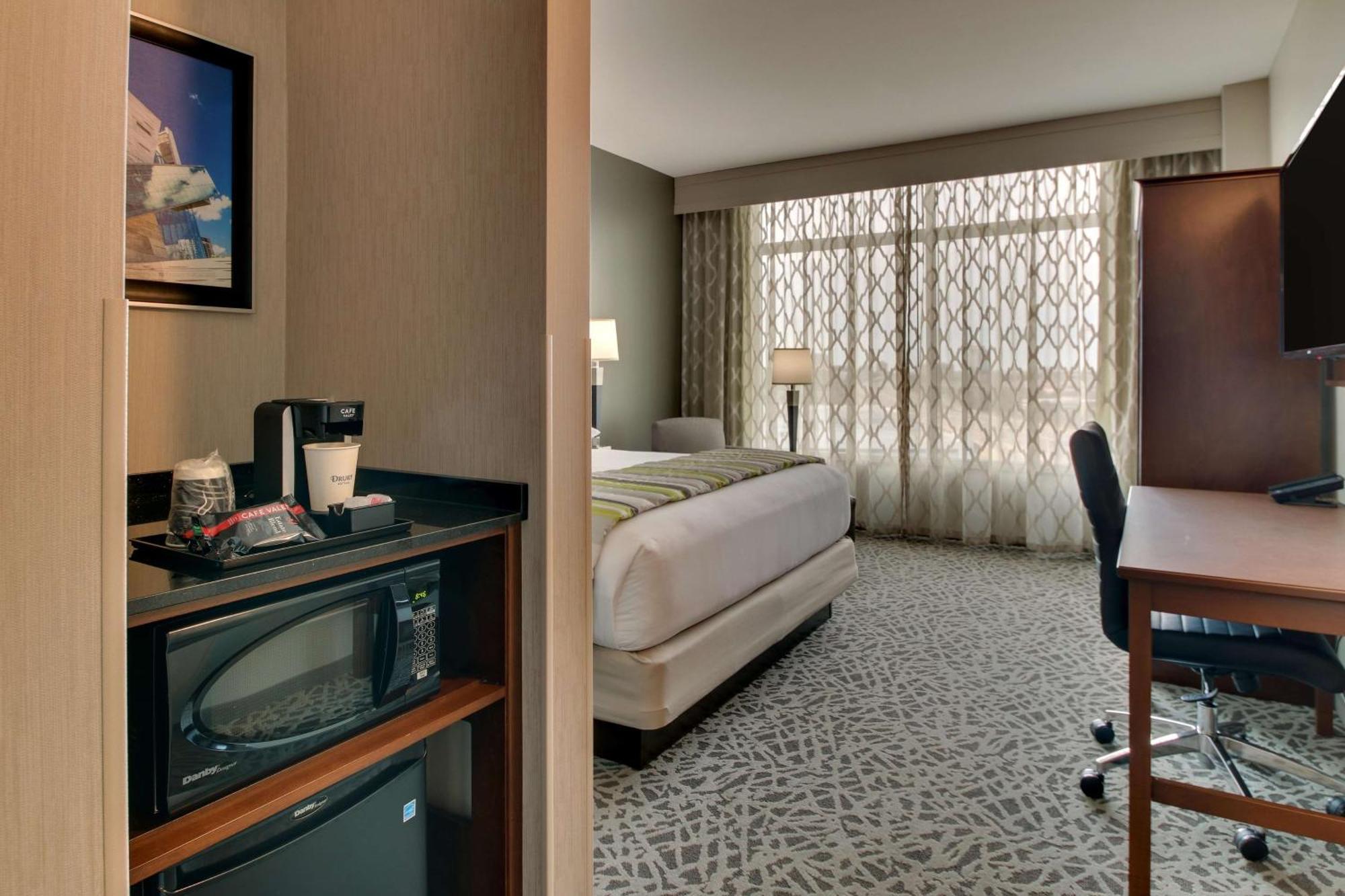 Drury Plaza Hotel Dallas Ричардсон Экстерьер фото